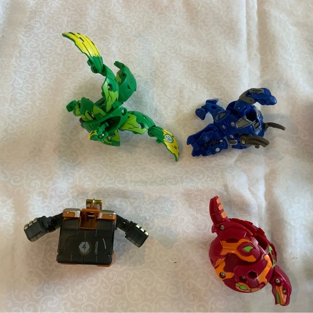 Bakugan Spin Master Lot Of 13 Figures B300 B700 Battle Brawlers Battle Planet